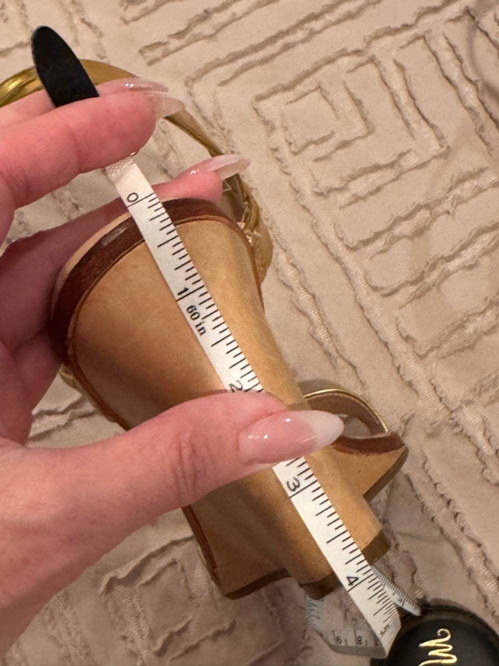 KATE SPADE Gold Metallic Leather Wedge Sandals, 8.5M - Picture 10 of 12